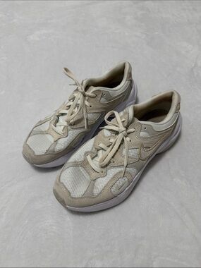 Nike Cream & White Retro Runner Sneakers